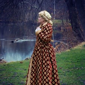 Meet your Posher, Rebecca